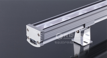 LED洗墻燈外殼對(duì)其散熱性、壽命及其他性能的影響