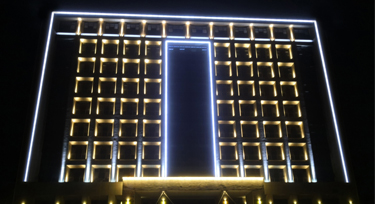 單色線條燈需要用控制器點(diǎn)亮嗎?